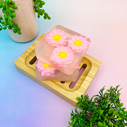 Korean Glass Skin Daisy Soap With Glutathione &amp; Kojic Acid