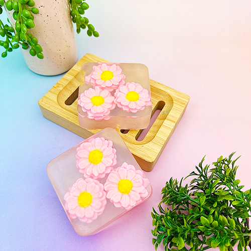 Korean Glass Skin Daisy Soap With Glutathione &amp; Kojic Acid